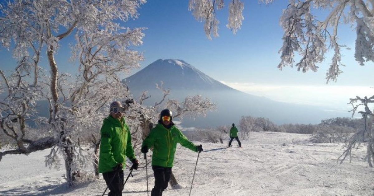 Ski/Snowboard Lessons Explore Niseko